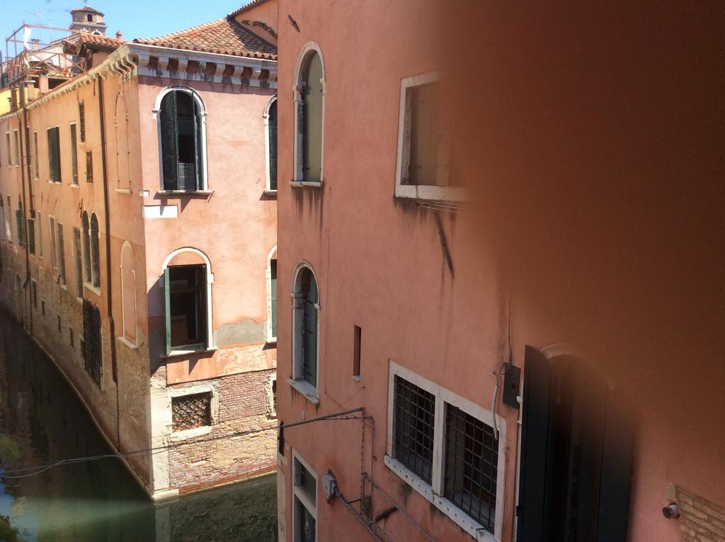 San Polo Near Rialto Fish Market Венеція Екстер'єр фото