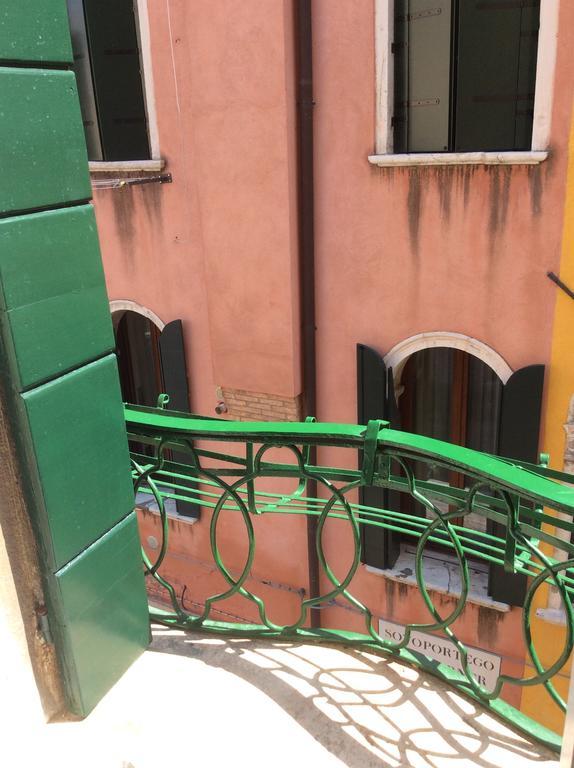 San Polo Near Rialto Fish Market Венеція Екстер'єр фото